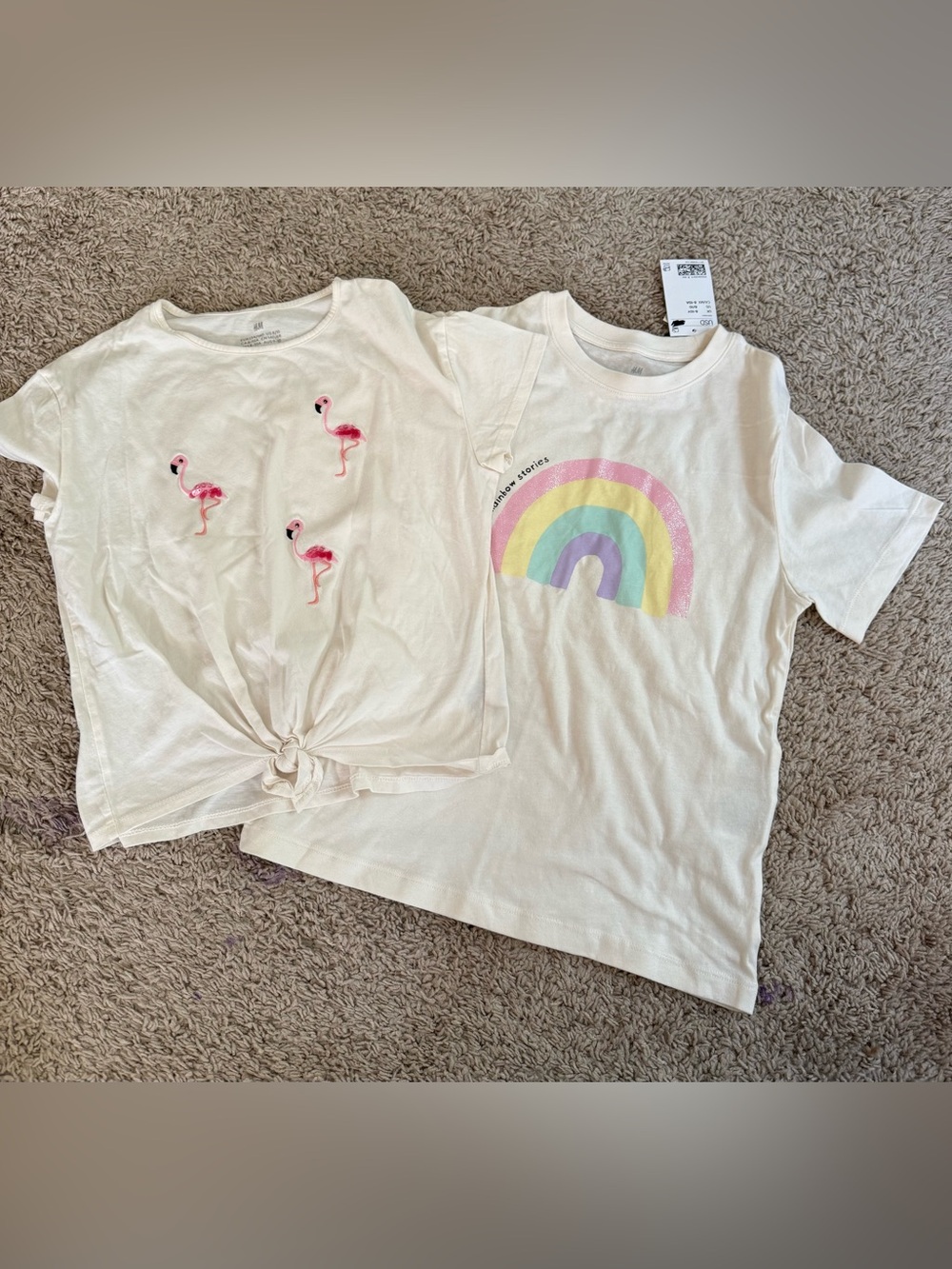 Bundle 🌈H&M🌈 Girls White Tee shirts w/ Pink Flamingos & Rainbow. Size 8-10